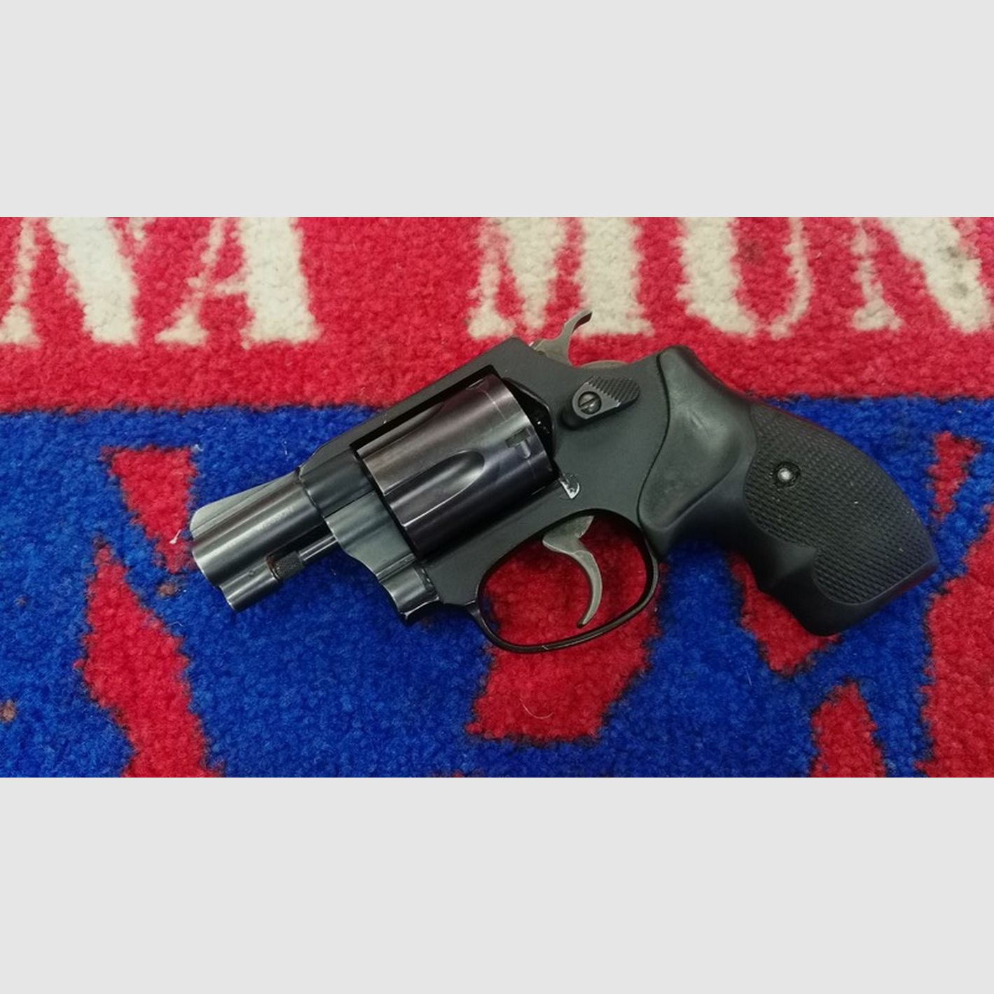S& W 37 Airweight kal. 38 Special, zdjęcie 1 z 2