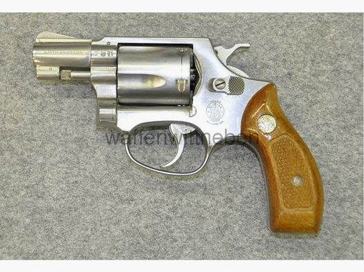 Smith & Wesson 60