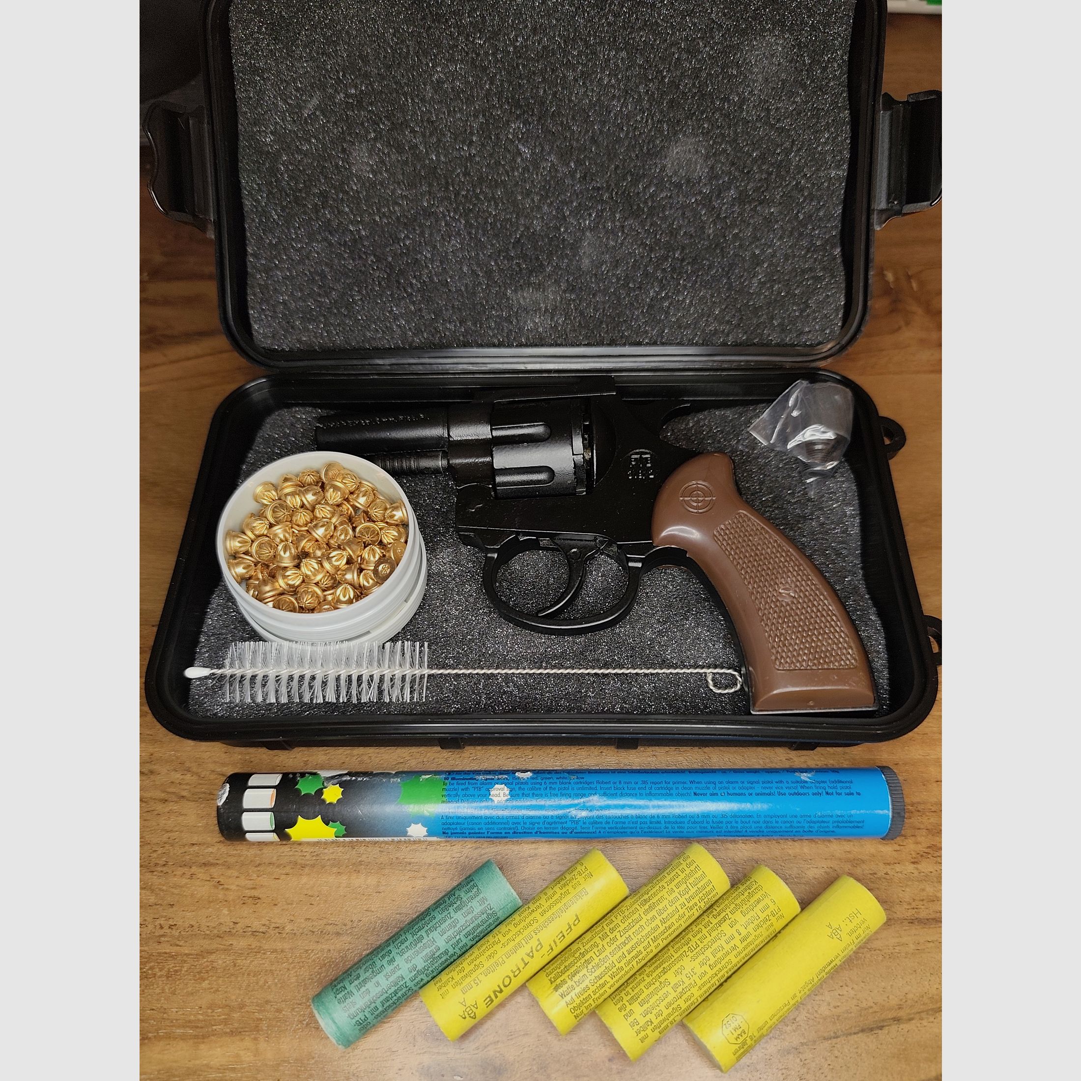 UMAREX Kipplauf Revolver 6mm + Munition + Pyro Effekte