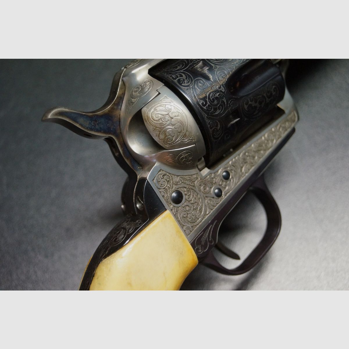 Uberti graviert Hirsch Griff, Bild 3 von 7