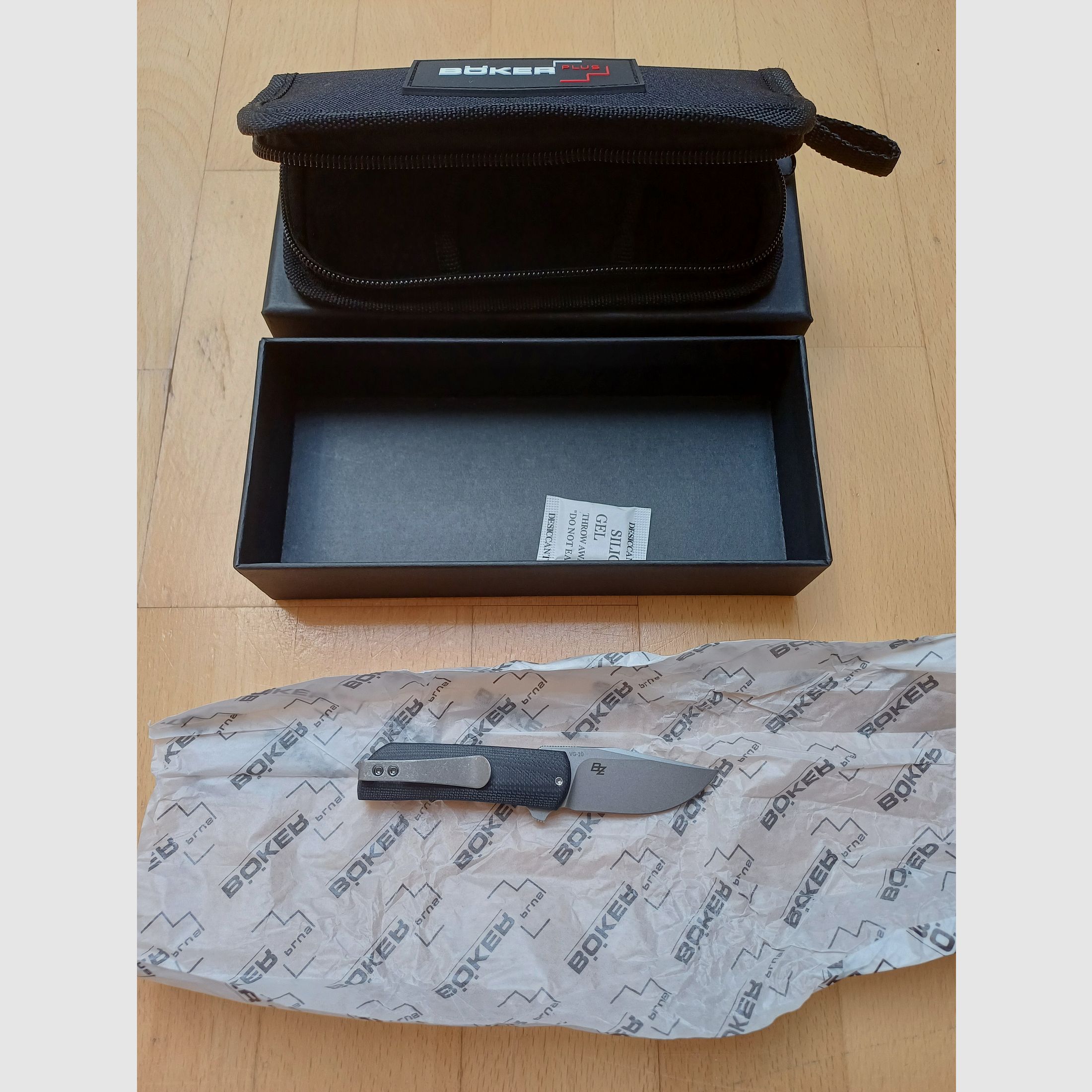 Colección de cuchillos Böker Midgards Cold Steel United Cutlery SOG MTech Micro OTF Jotun Crawford