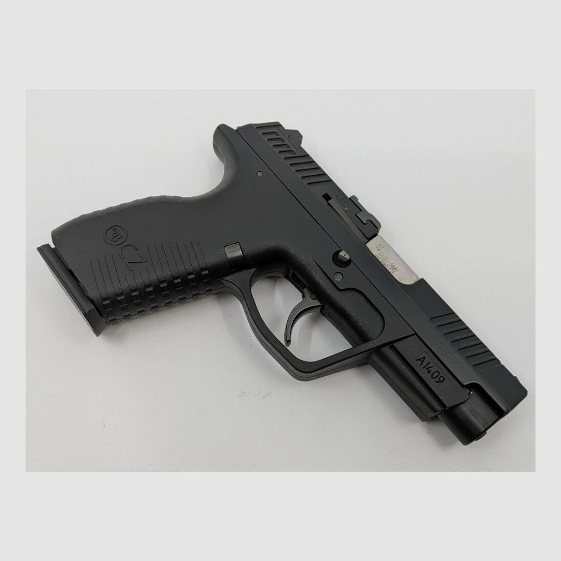 CZ CZ100
