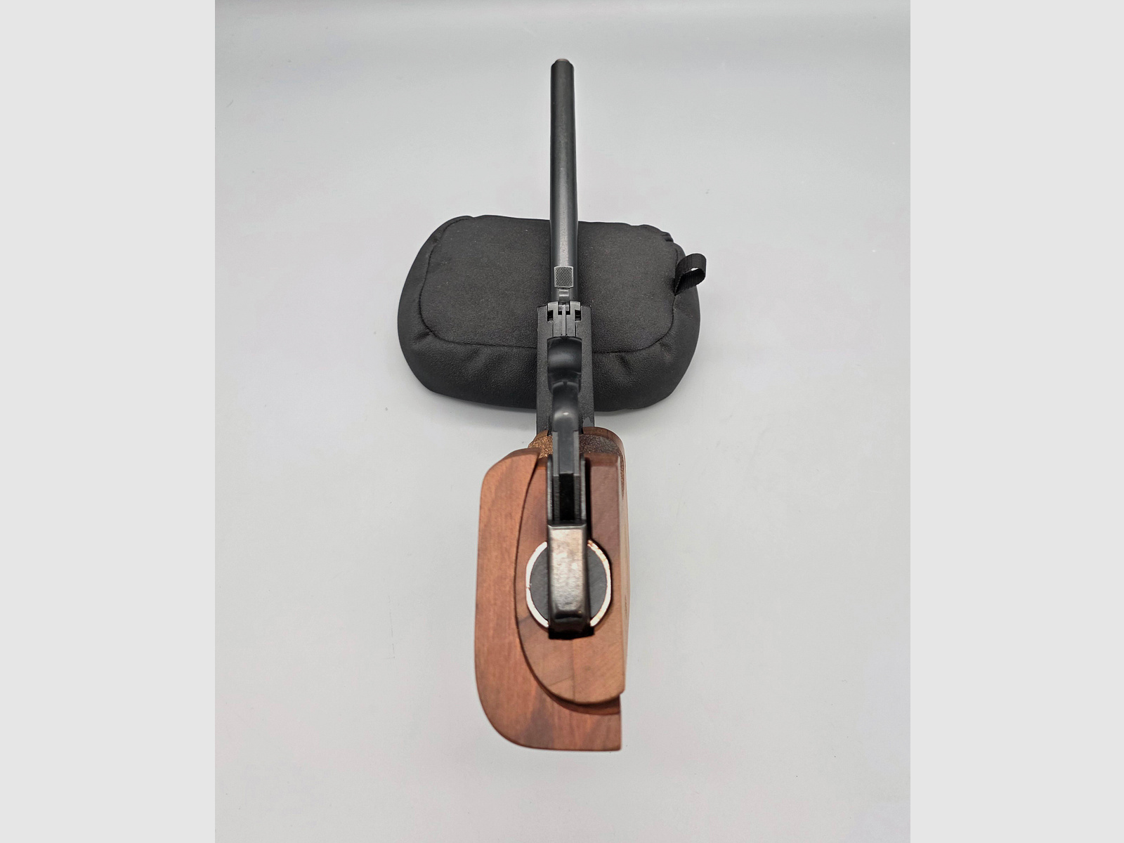 James Bond 007 pistola ad aria compressa Walther Mod. LP3 Match come successore simile all'LP2 nel calibro 4,5mm Diabolo