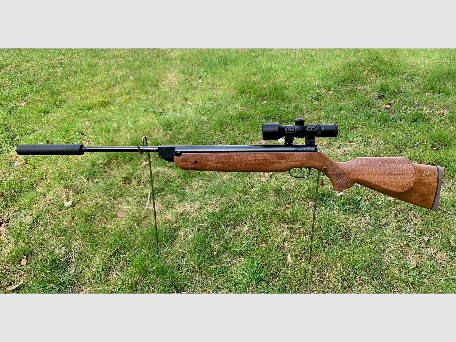 Weihrauch HW 80 K mit Schalldämpfer Kal. 4,5mm und Zielfernrohr 3-9x40 compact