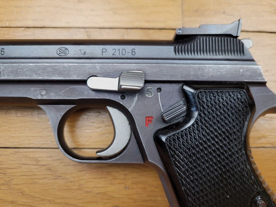 Superb Pistole SIG P210-6 – Mythische Waffe – Kaliber 9 para – Sportversion mit 120 mm Lauf – Stahlrahmen – TBE +, Bild 14 von 15