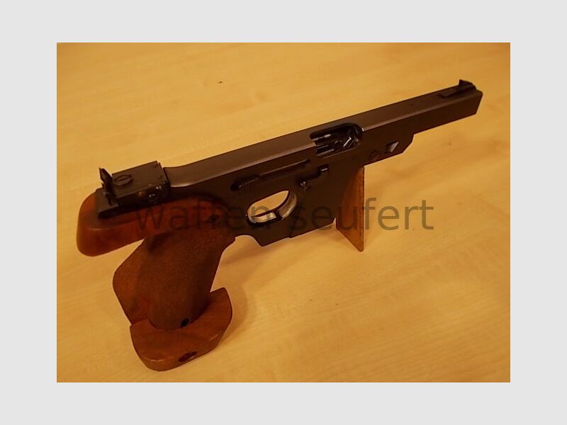 Walther OSP .22short Schnellfeuerpistole + Ersatzmagazin