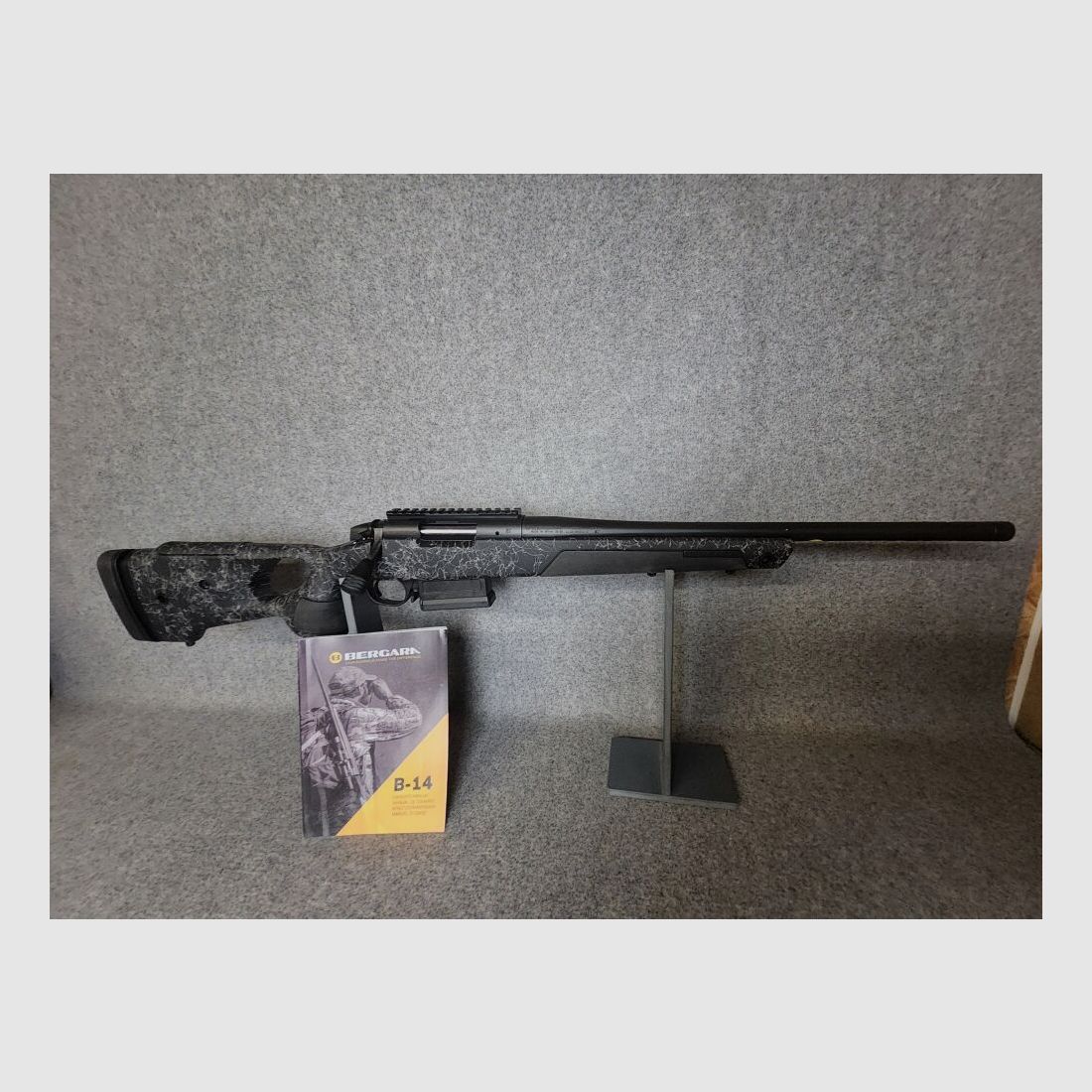Berga B14Thumbhole
