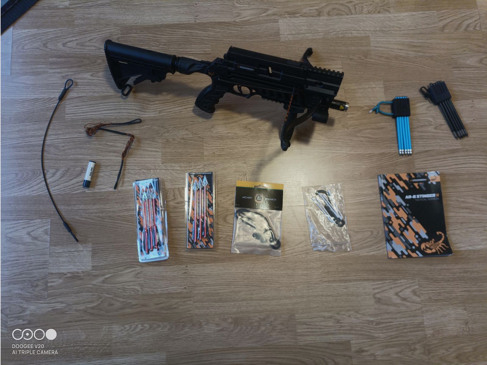 Steambow Stinger AR6 Tactical met veel accessoires