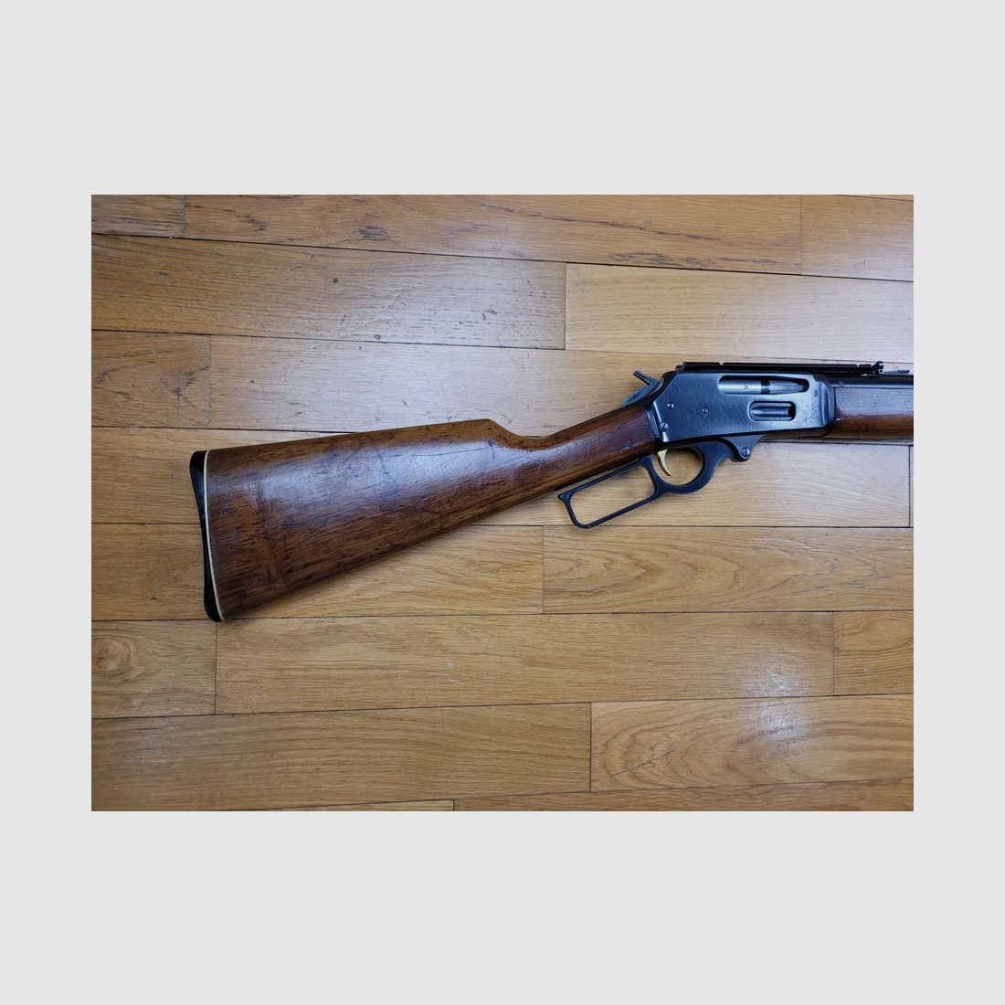 Bonne carabine à levier sous garde Marlin – Modèle 336 – Calibre 30-30 Win – rail pour optique – TBE, image 3 sur 10