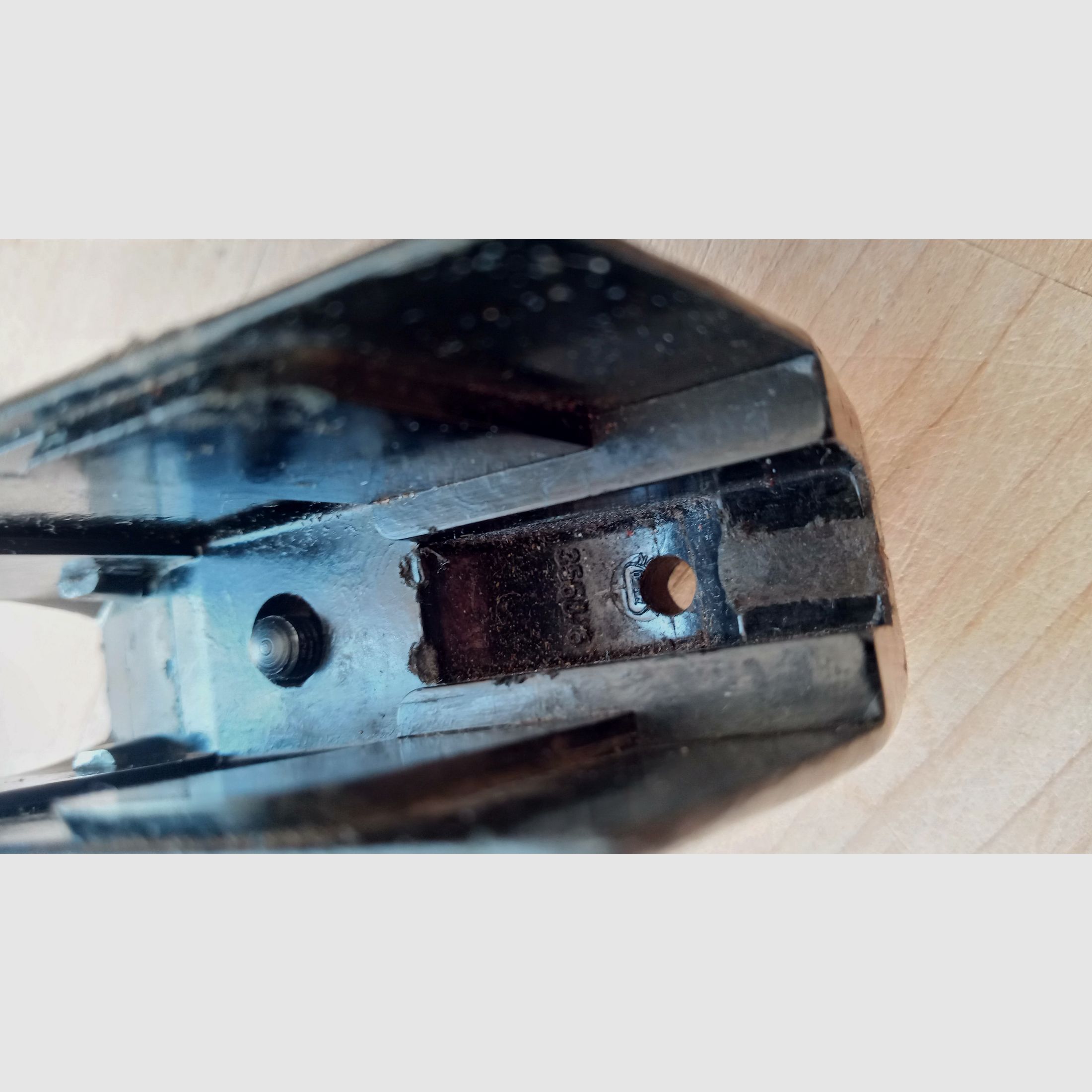 Maniglie in bakelite nere per pistola della polizia della DDR-M inclusa vite / Manico vintage per Makarov dell'est tedesco // 8 colpi PM 9x18