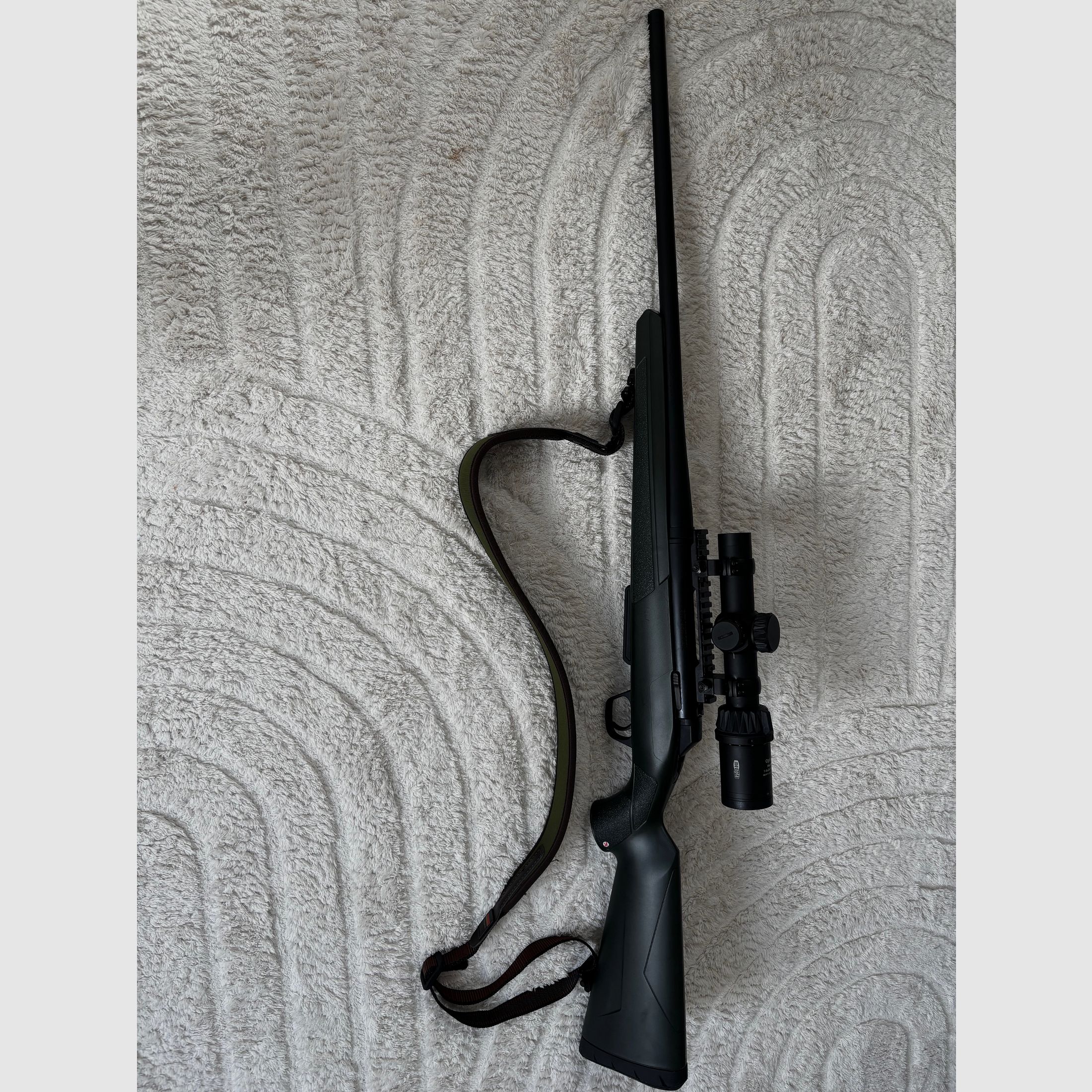 Winchester Repetierbüchse XPR Stealth.308 mit Meopta Zielfernrohr Optika6 1–6x24 RD SFP