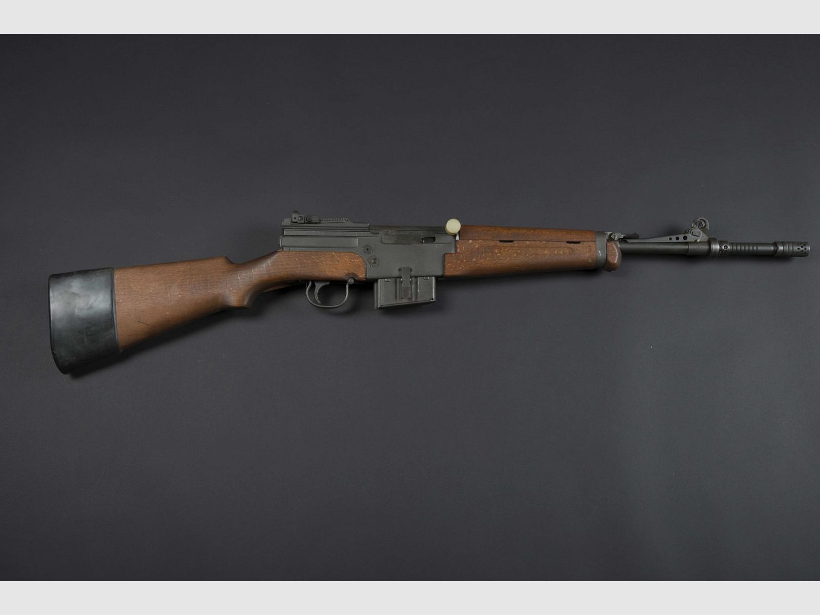 Carabine MAS 49/56 neutralisiert neue EU-Normen Kat C9