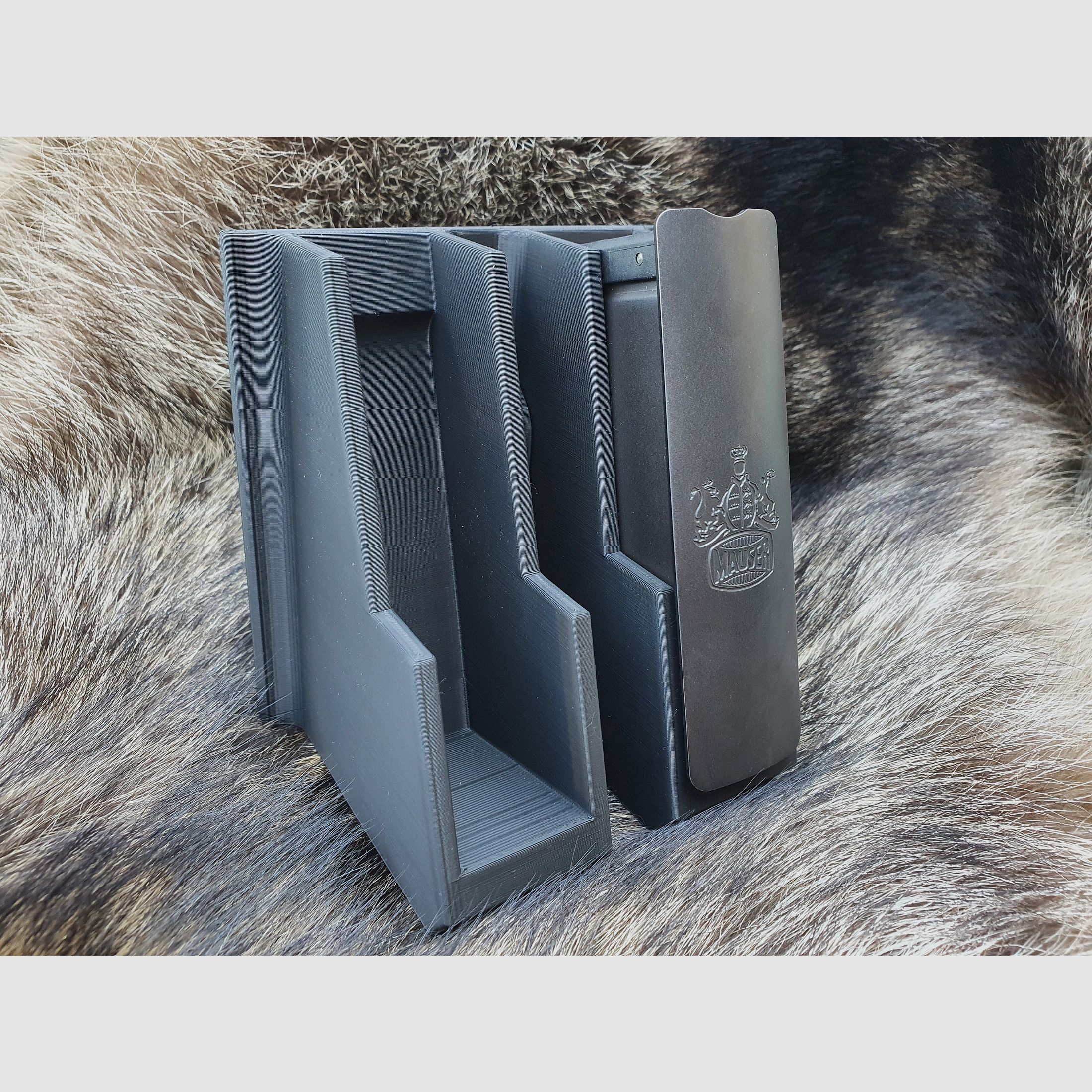 Abzugs- / Magazinhalterung für Blaser R8 / Mauser & Sauer S 100 S101 S404 S505 / M25