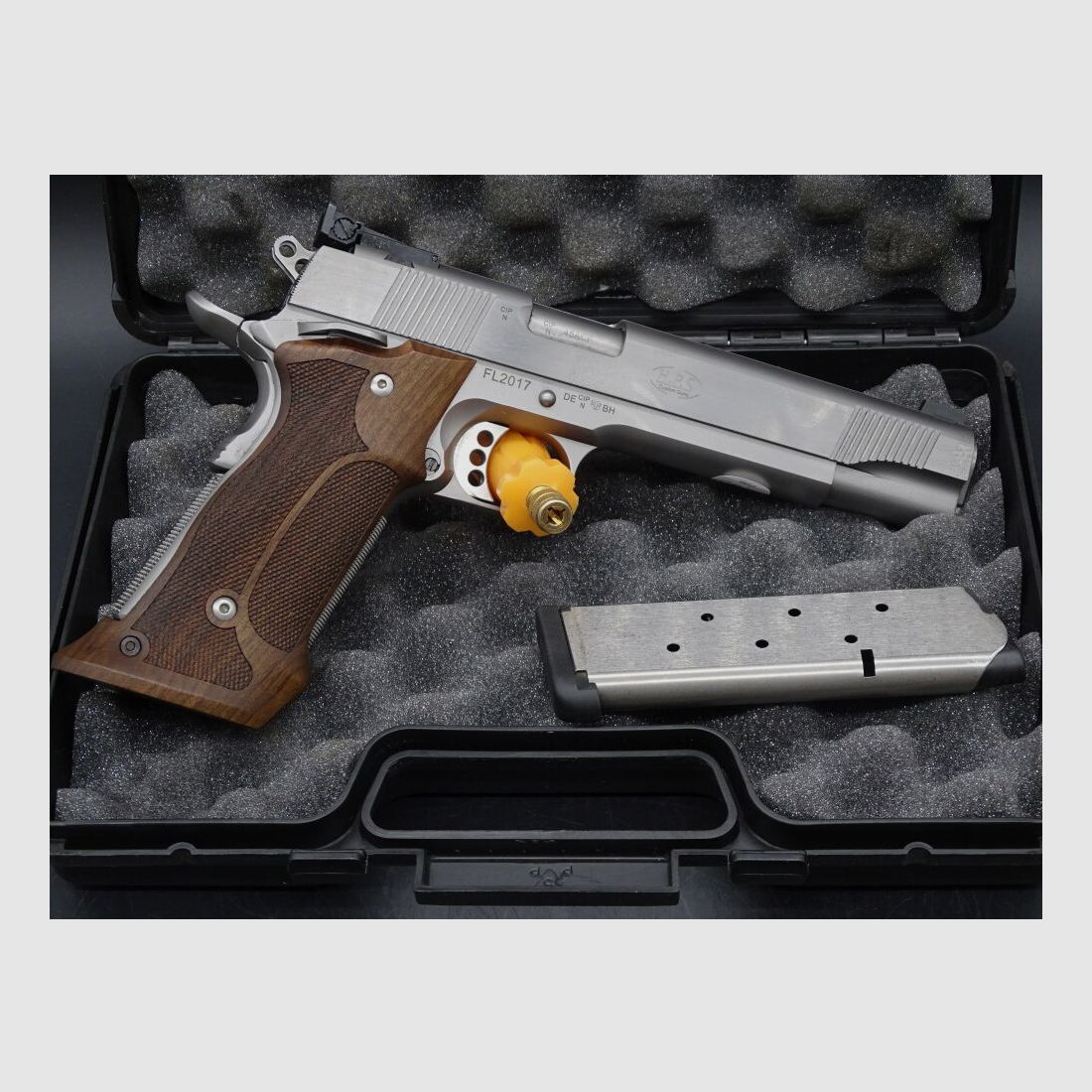 H.P.S. Hans Peter Schäfer 1911 Target 6 Exclusive kaliber .45 Auto 1911 Target Exclusive niet eens 50 schoten afgevuurd