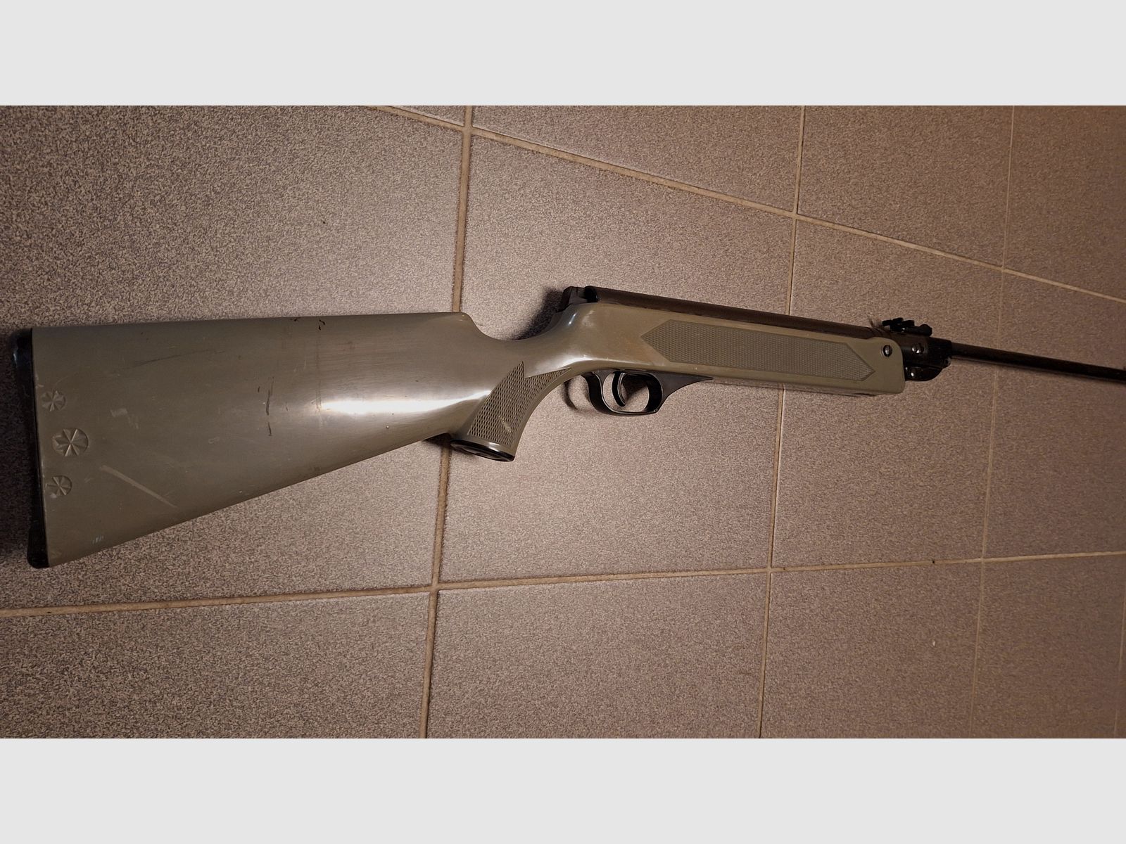 Rifle de aire Modelo 304 Haenel Suhl Original DDR con cañón largo de 49cm!