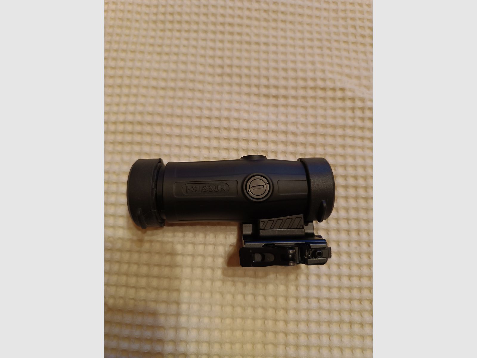Holosun Magnifier. 3-fach Vergrößerung.