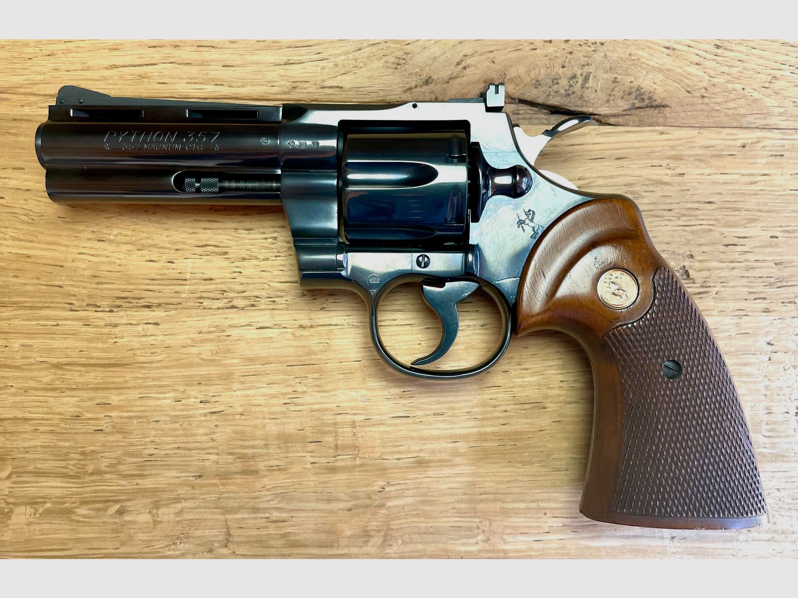 Colt Python .357Mag. CTG-  4" barrel length - Like new