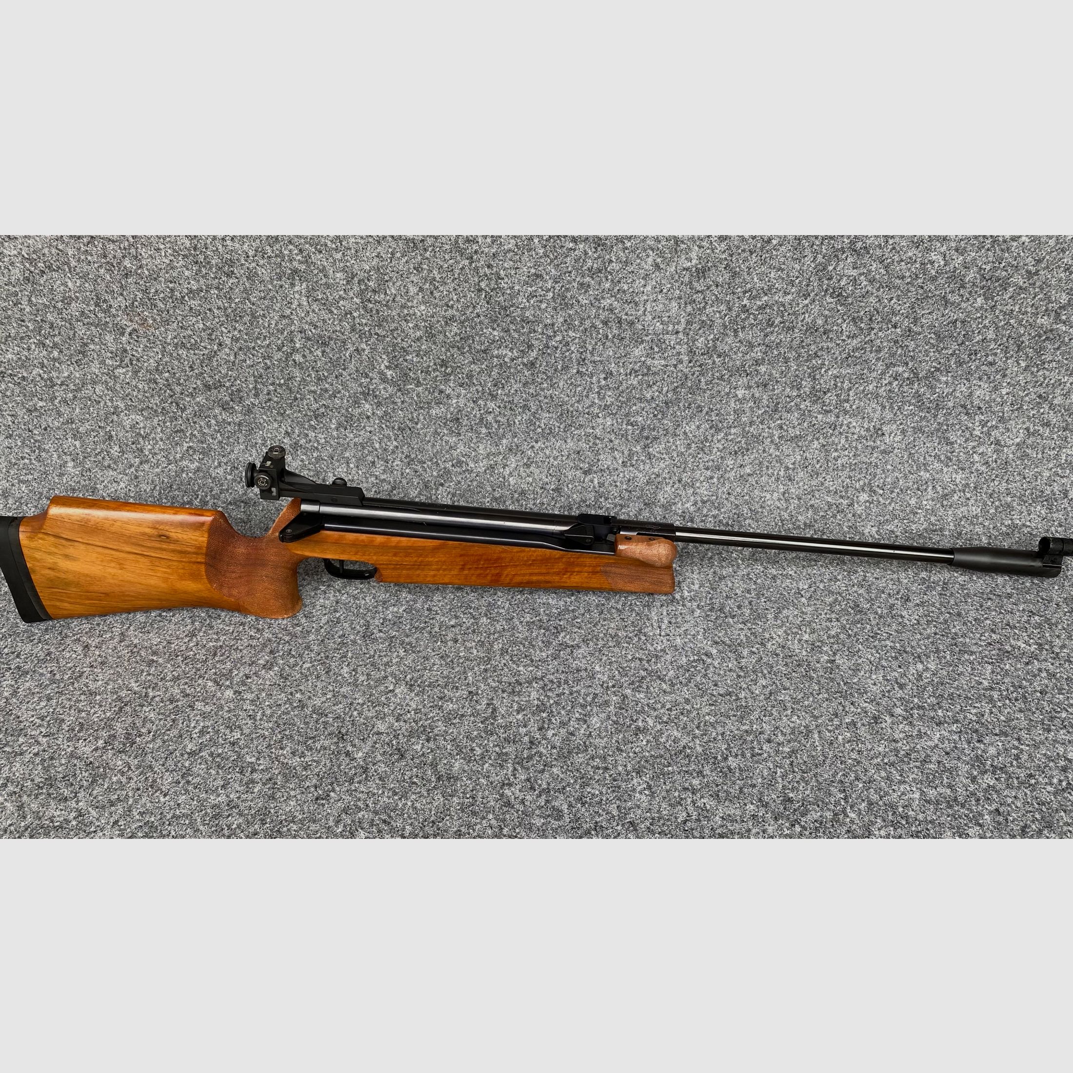 Walther LGR, match air rifle, side cocking 285 €, image 6 of 9