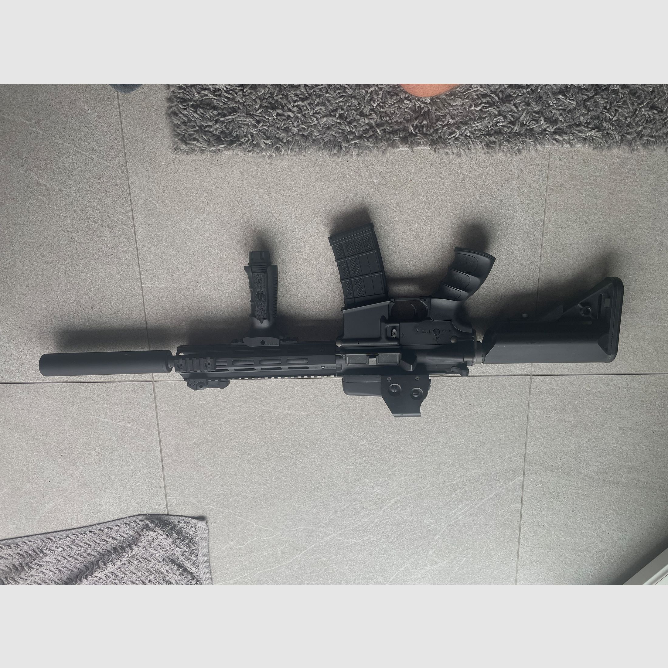 Tippmann M4 con accessori e attacchi