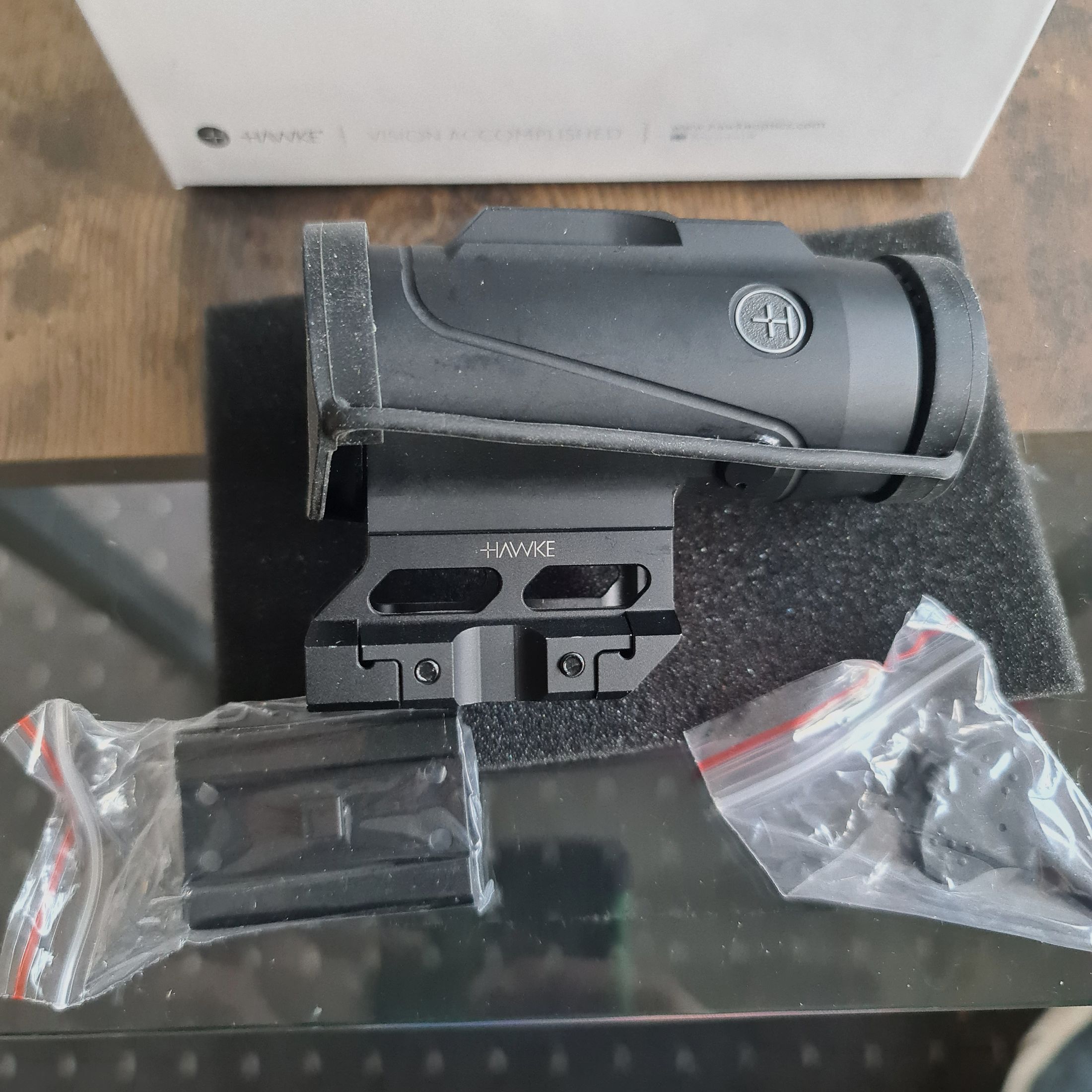 Hawke Prism Sight 4x24 red dot sight 5.56-Dot, image 3 of 3