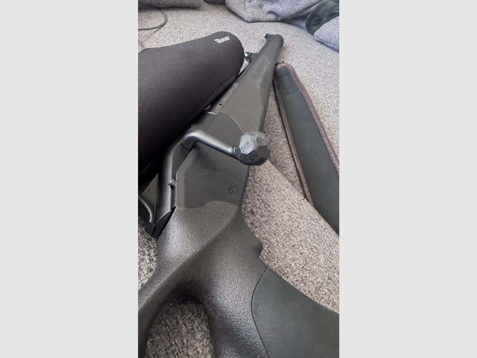 - Chasser - Boule de prise de chambre M6 par exemple Blaser r8