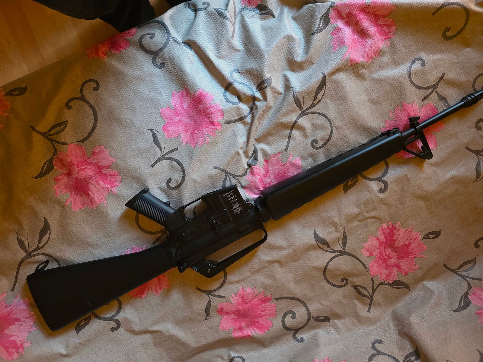 --- MWM GILLMANN - M16A1 - carabine Co2 - 4,5 mm BB ---