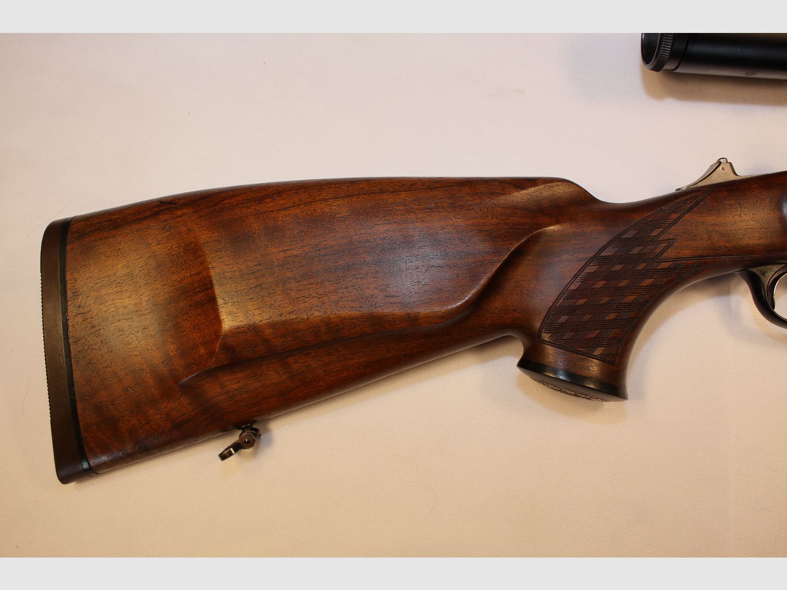 Blaser Berstutzen 750/88 w 5,6x50R i .30/06 z kolbą lewostronną.