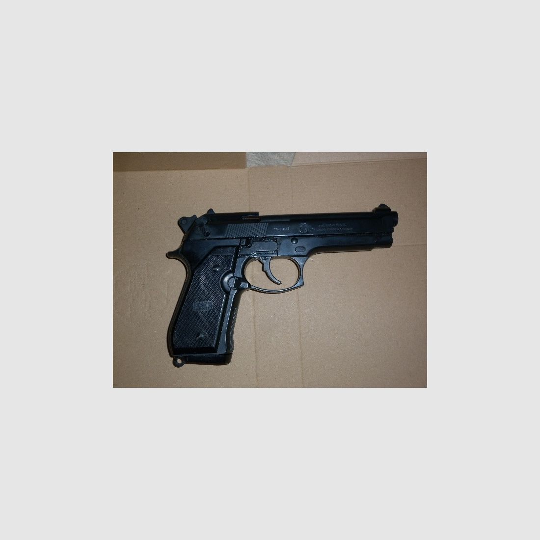 Gas-Signal und Schreckschusspistole Reck Miami 92F im Kaliber 9mm P.A.K. Aus Privatsammlung.