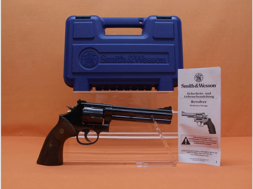 Smith & Wesson/S&W Revolver .357Magnum Smith&Wesson/ S&W586-8 6" Lauf/ Mikrometervisier/ Holzgriffschalen