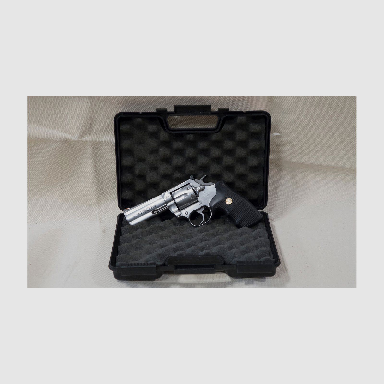 Rewolwer COLT KING COBRA .357 Magnum – SPRZEDANY, zdjęcie 2 z 2