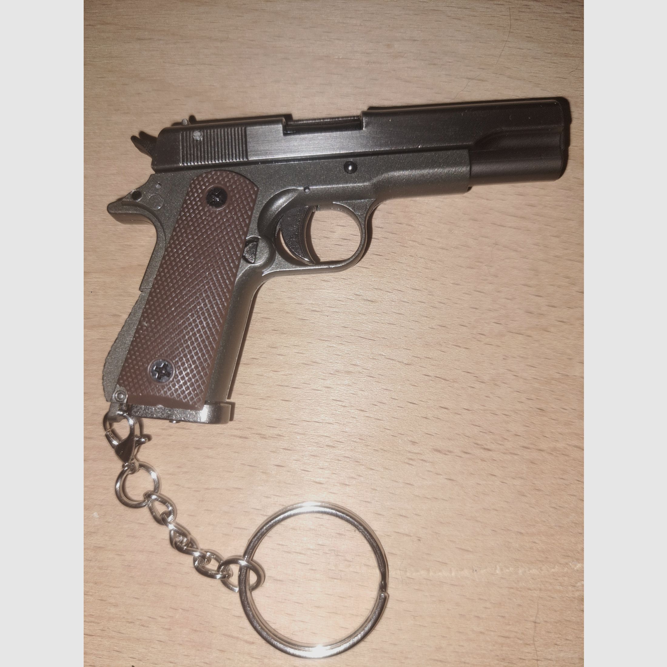 Schlüsselanhänger 1:3 Modell "Colt Government 1911"