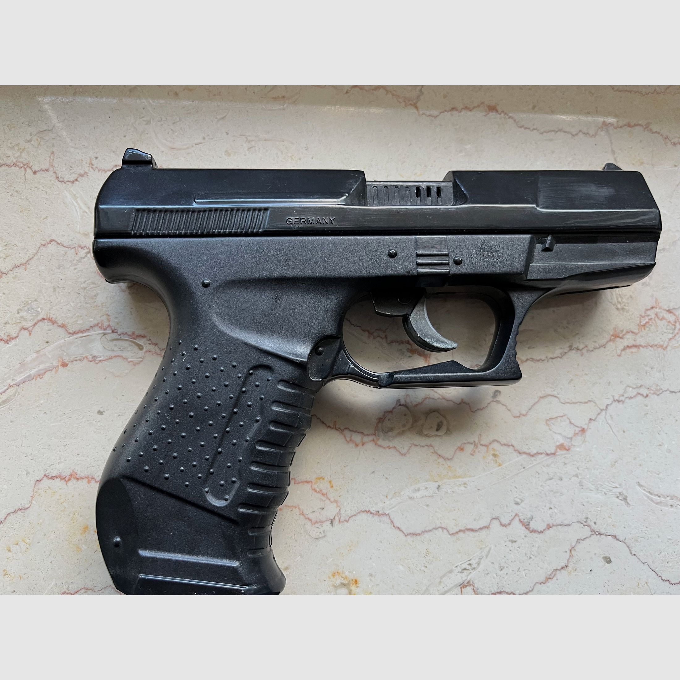 Walther P99 