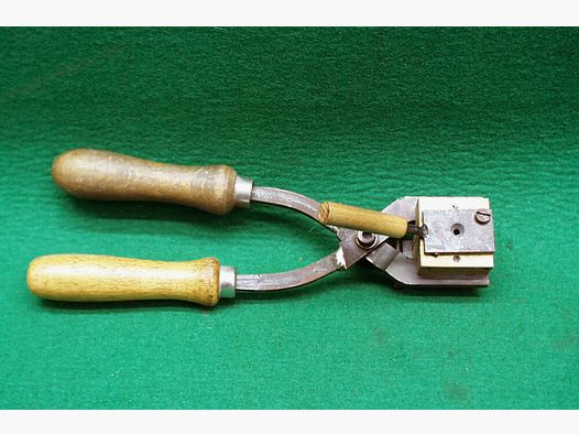 D.Sturm Gießkokille mit Griffzange, gebraucht