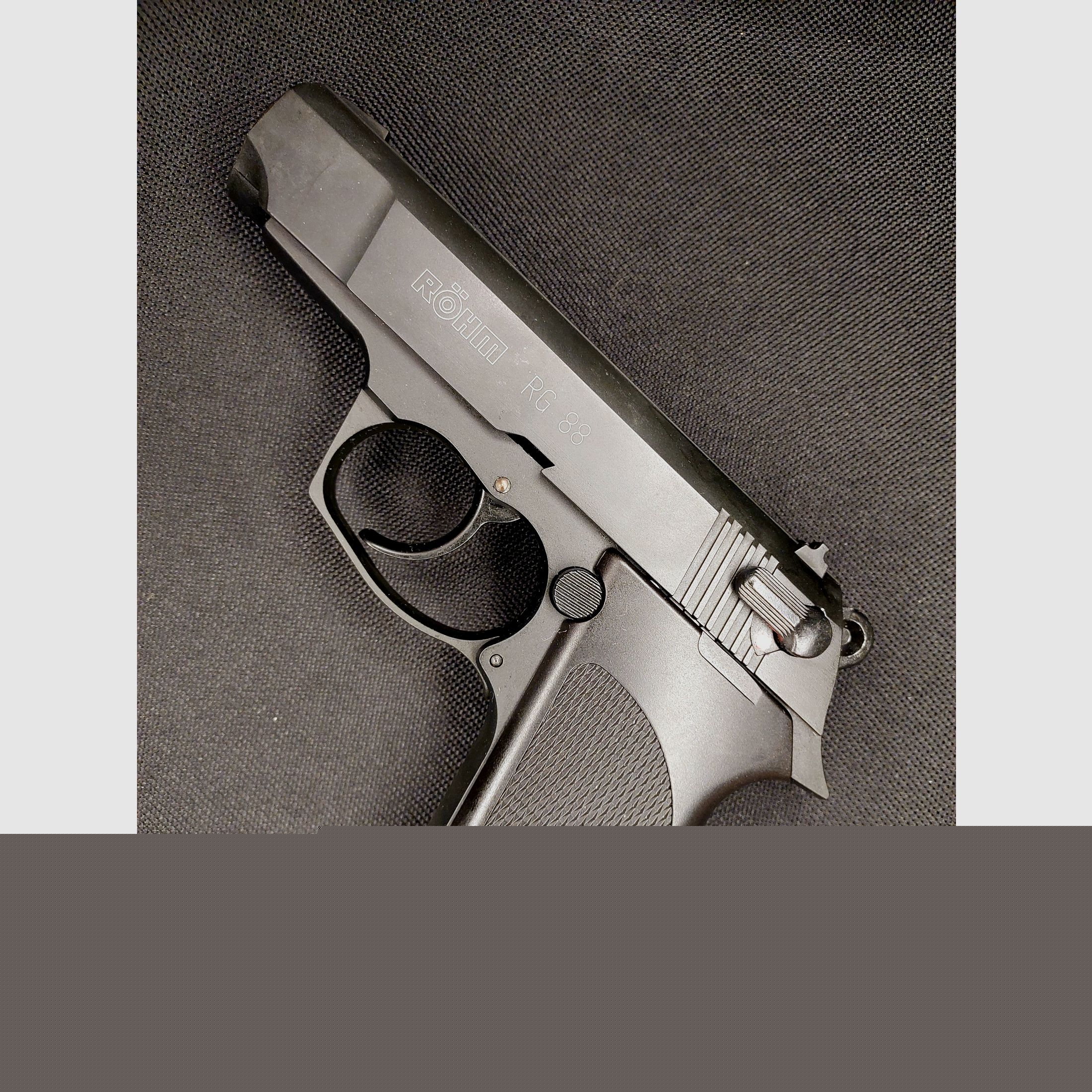 Pistola de alarma Röhm RG88 niquelada (PTB 670) RG 88 en muy buen estado!