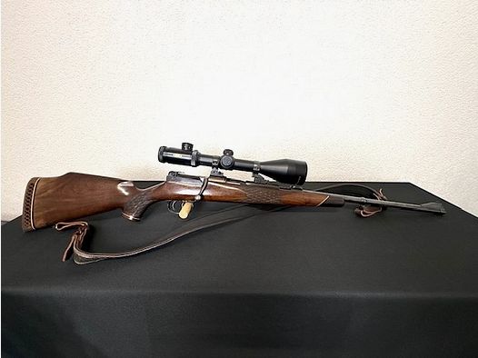 Mauser 66 rifle de caza, rifle de repetición de cerrojo de acción recta, rifle de caza calibre 30-06 en muy buen estado, incl. Tasco Titan 4-12x56 con punto de luz.