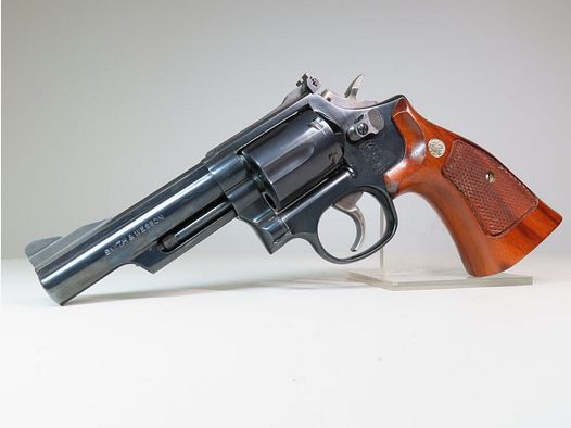 Smith & Wesson 19 - 5 in 4 Zoll