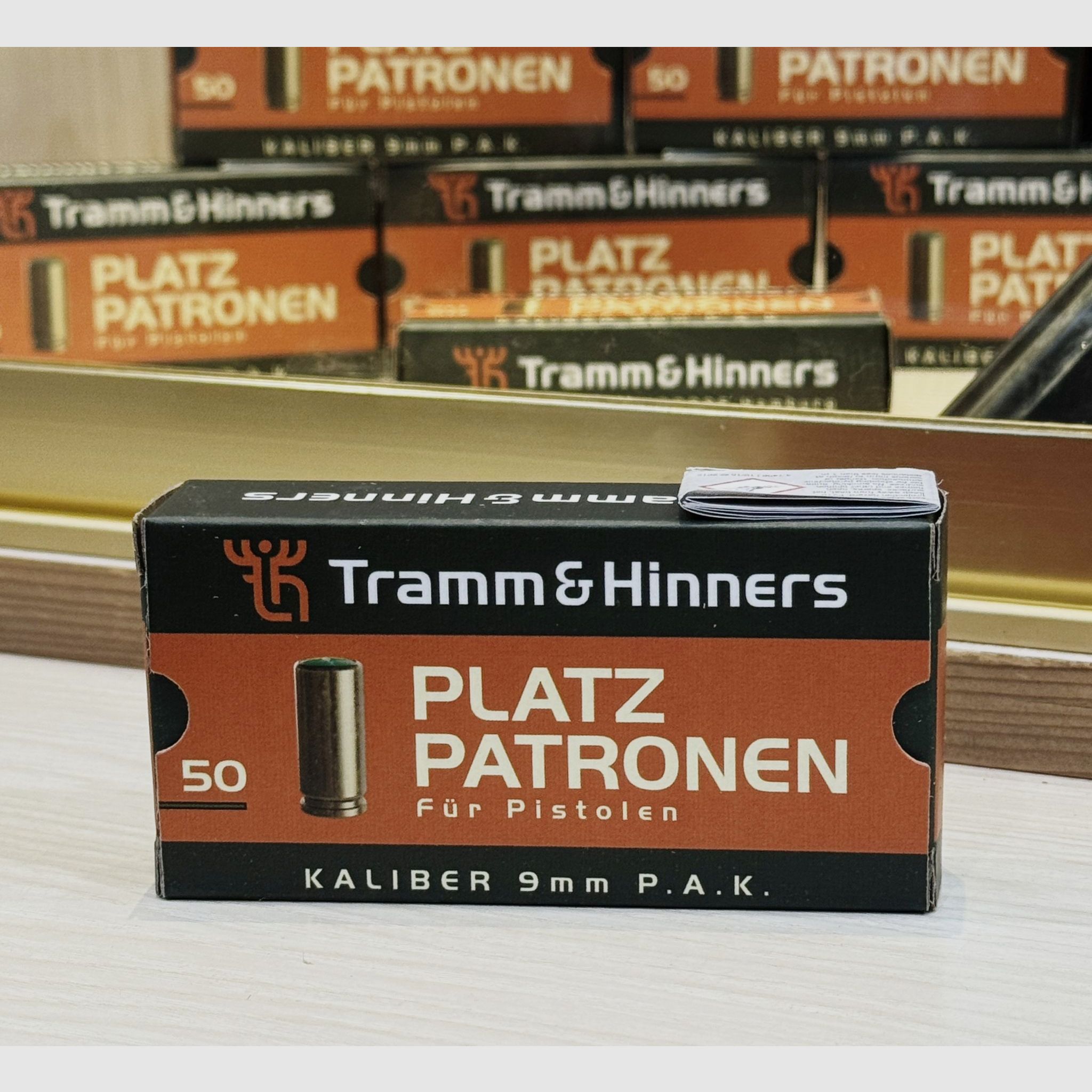 Tramm & Hinners / Umarex - Knalpatronen voor pistolen 9mm P.A.K. (50 stuks) - Messing huls, afbeelding 1 van 3