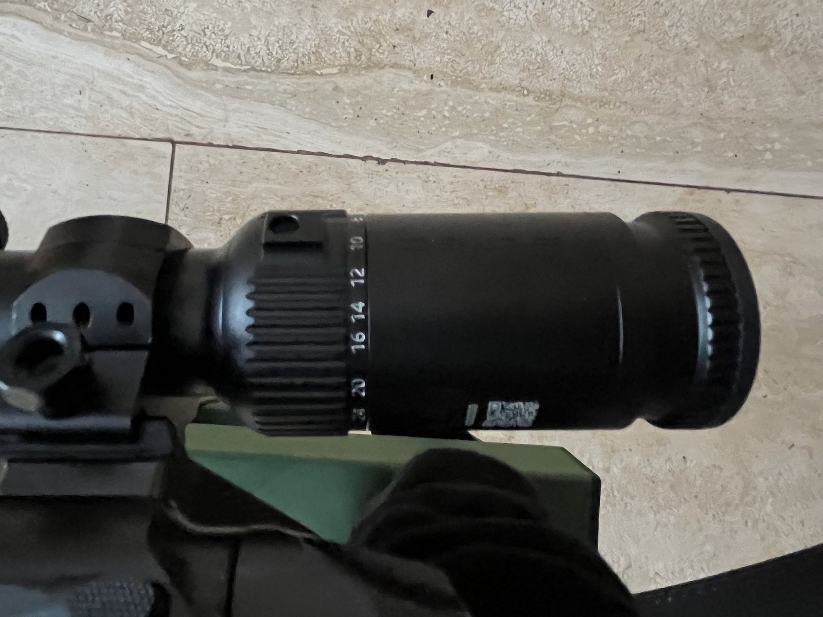 Sako 85 Carbon Wolf calibre .300WinMag rifle de repetición