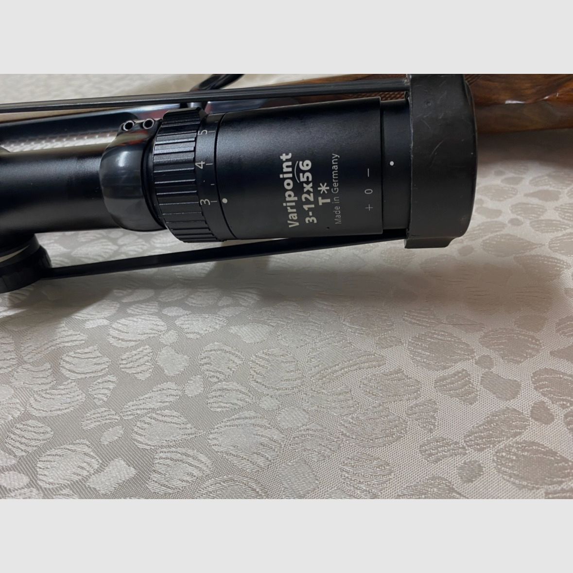 Sauer 202 8x68S mit Zeiss Victory Variopoint 3-12x56T mit Balistikturm