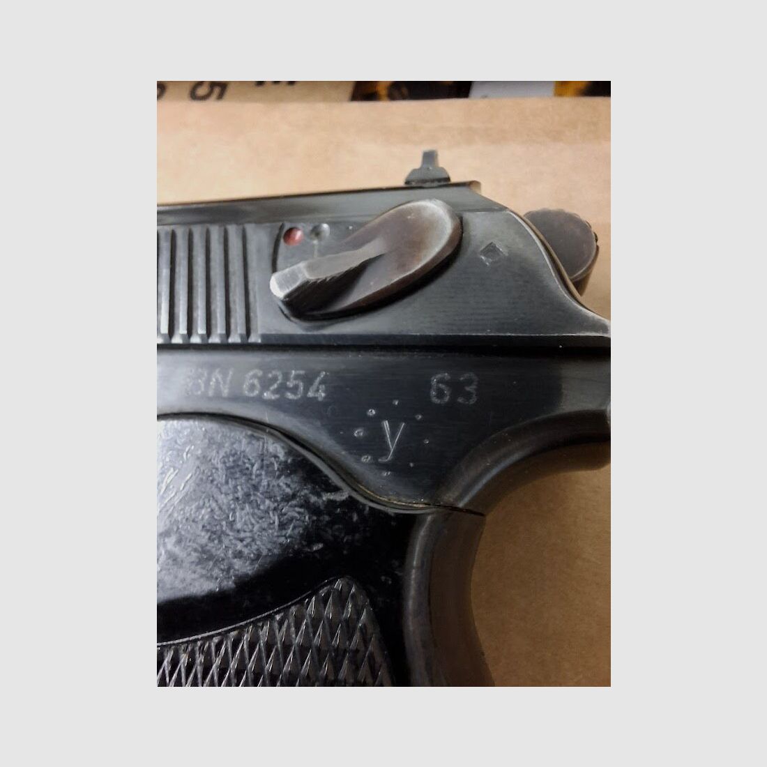 DDR Ernst Thälmann Suhl Makarov K100 Pistola M