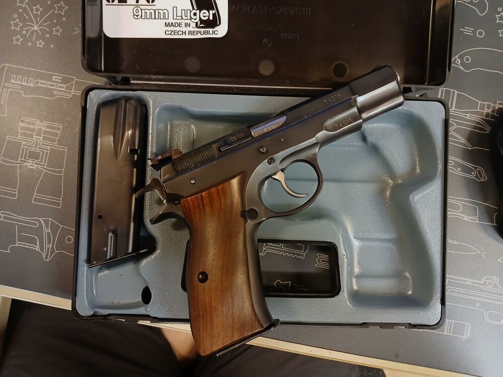 CZ 75