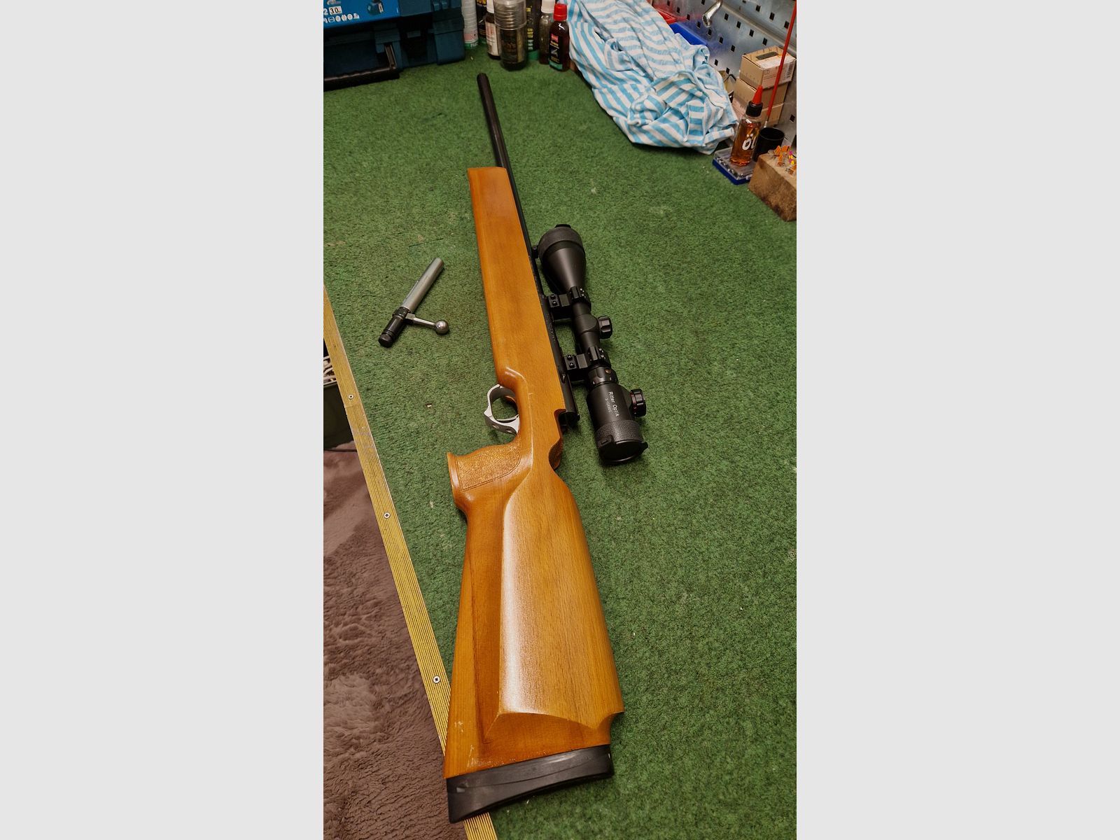 Suhl M150 - KK de un solo tiro