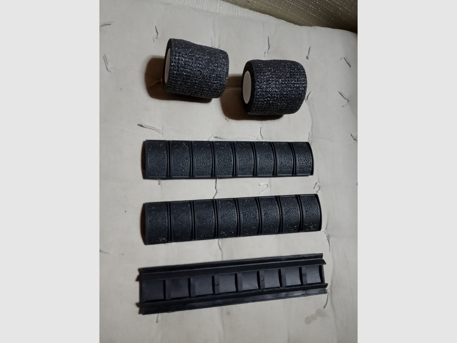 Grip tape grip + 3 rail cover like new Airsoft Softair rifle Paintball universal