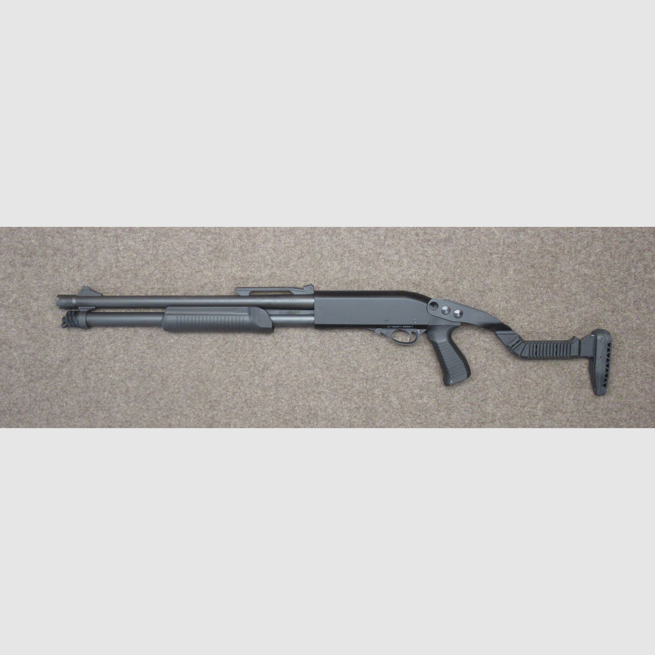 fucile a pompa AKKAR mod. Karatay Tactical cal. 12/76, immagine 2 di 3