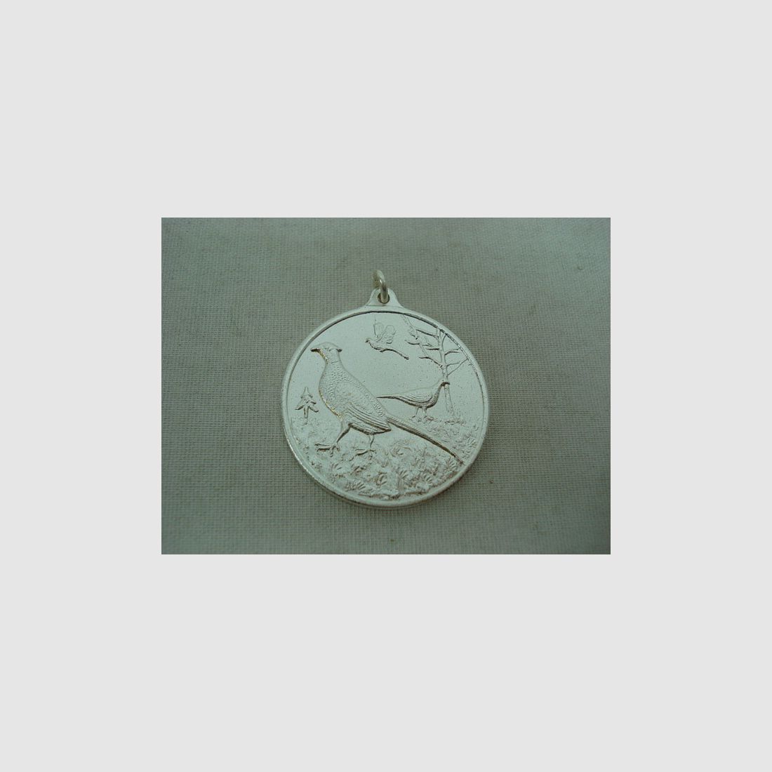 Jagdmedaille Fasan-silber - 40 mm, Ring und Öse