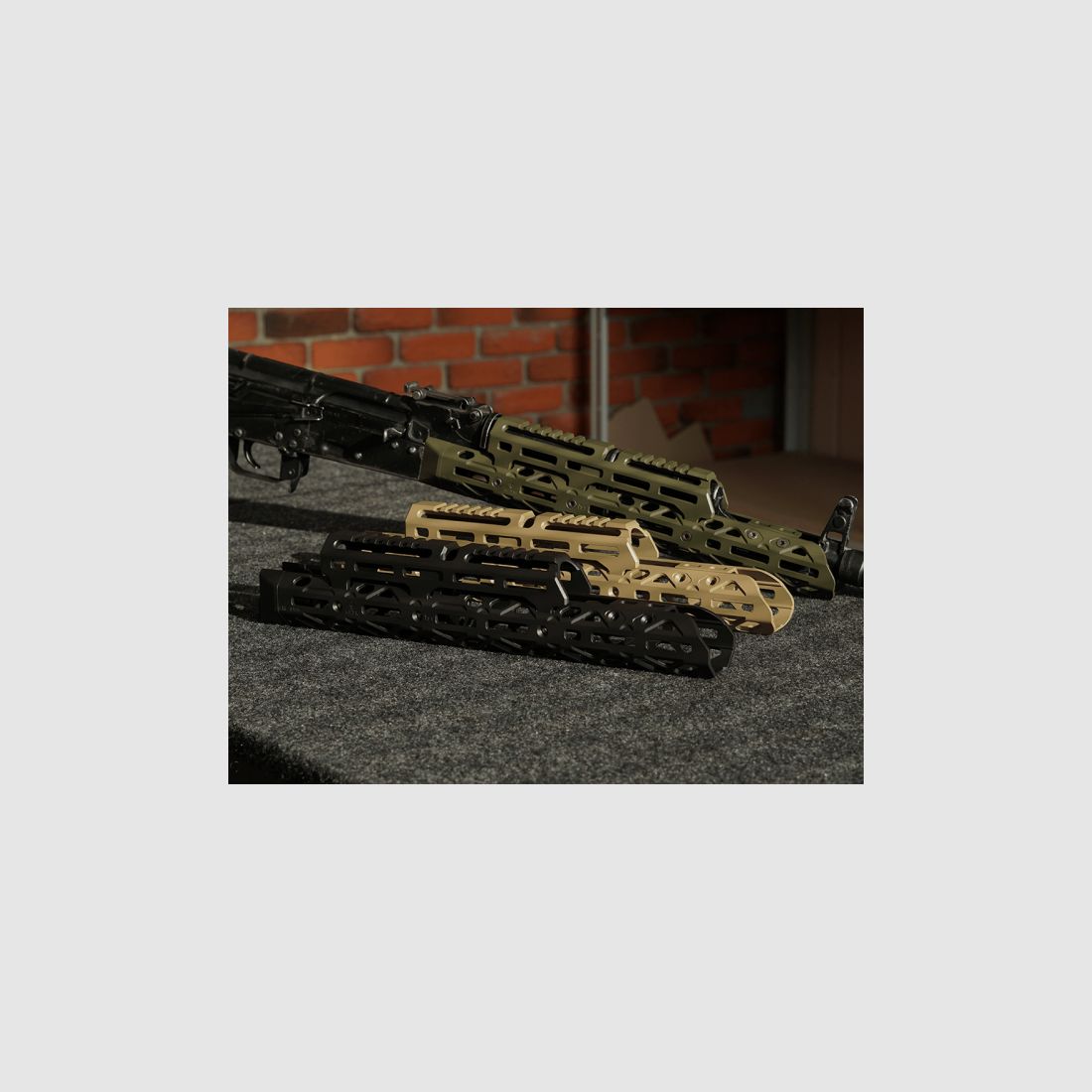 KPYK Langer AK M-LOK Handschutz mit langem Gasrohrcover CRC 1U004B Black Schwarz