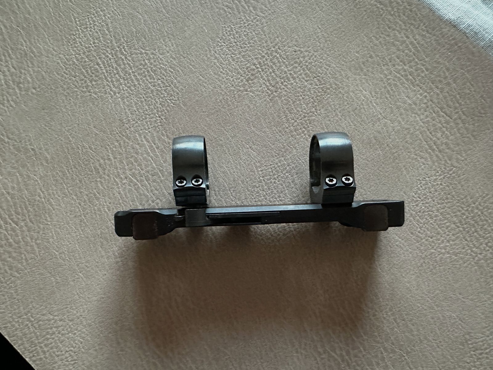 Henneberger Swift Montage 30mm Ringen Picatinny