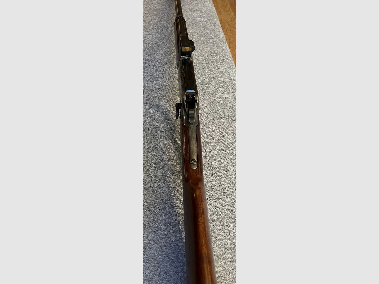 Winchester karabinek lever-action Model 94 kaliber .30-30 rarytas z celownikiem punktowym Tornado