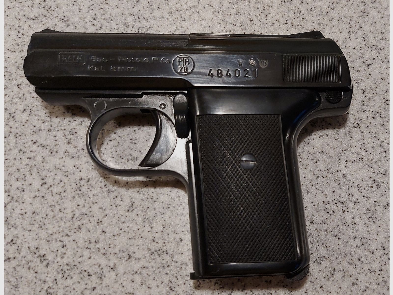 Reck Gas- Schreckschuss Pistole P6s