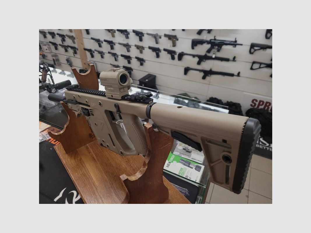 KRISS VECTOR SBR GEN2 FDE 22LR + Rotpunktvisier VORTEX SPARC + RDS A-TECH, Bild 5 von 6